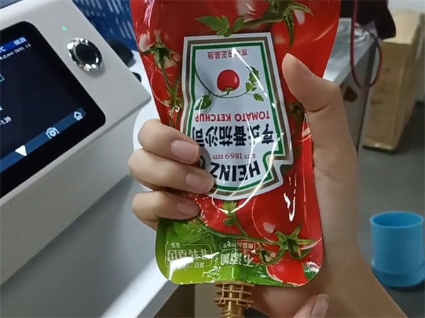 番茄醬的顏色品控，試試三恩時臺式分光測色儀